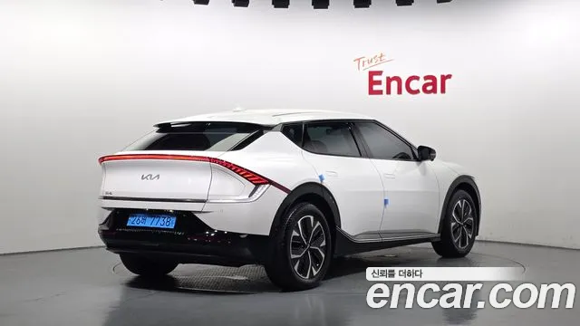 Kia EV6 — Фото автомобиля 2