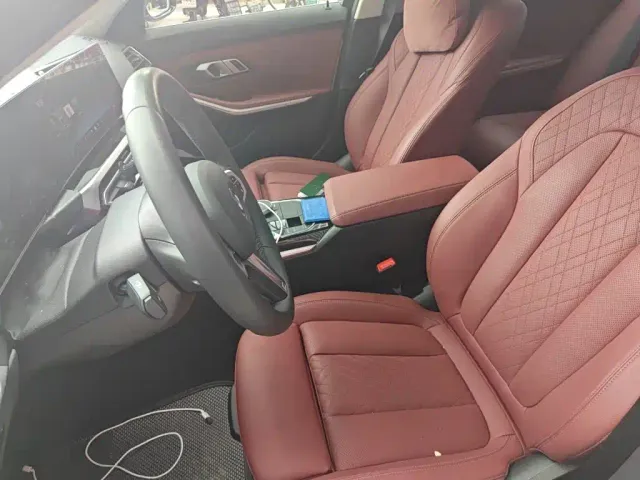 BMW BMW i3 2024 eDrive 35 L — Фото автомобиля 16