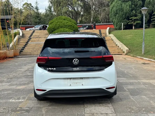 Volkswagen ID.3 — Фото автомобиля 5