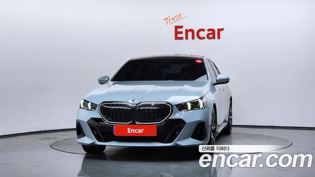 BMW 5-Series 5 серия (G60) 530i xDrive M Sport — Фото автомобиля 3