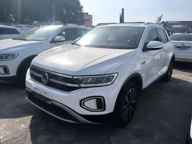 Фотография автомобиля — Volkswagen T-Roc