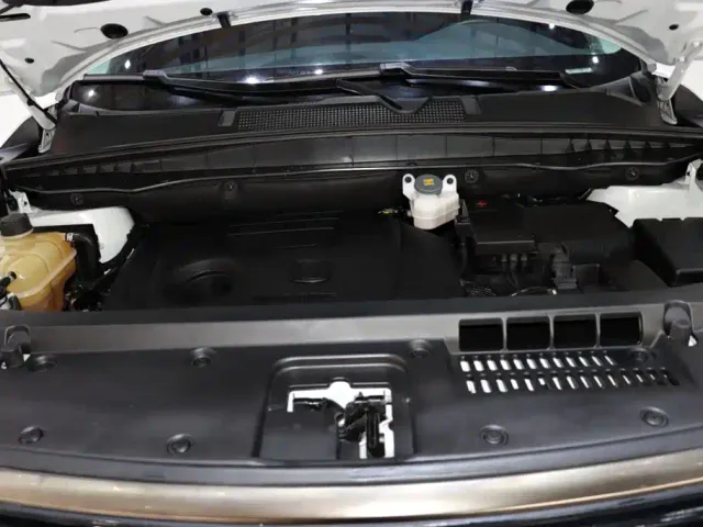 Changan CS95 — Фото автомобиля 20