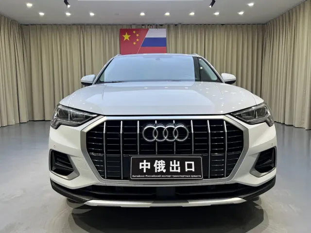 Audi Q3 — Фото автомобиля 2