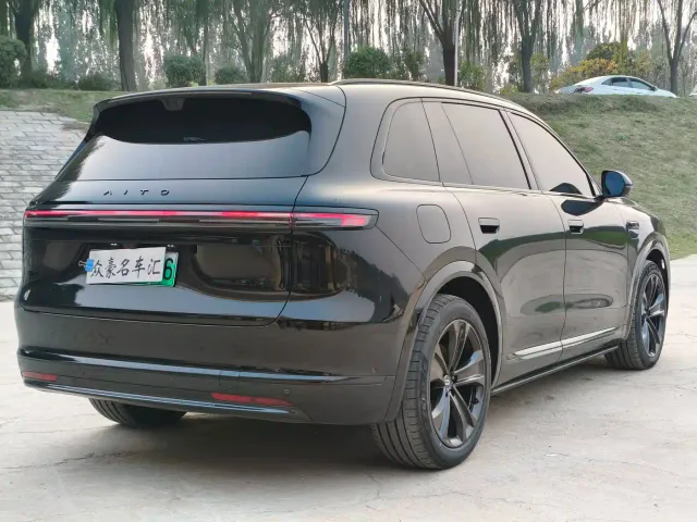 Aito M7 — Фото автомобиля 16