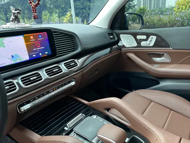 Mercedes-Benz GLE-Class — Фото автомобиля 12