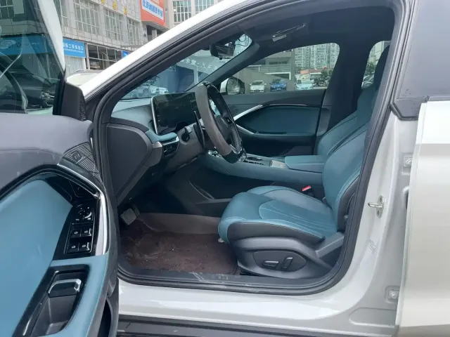 MG MG7 2023 1.5T DCT Ultimate Elegance Edition — Фото автомобиля 4
