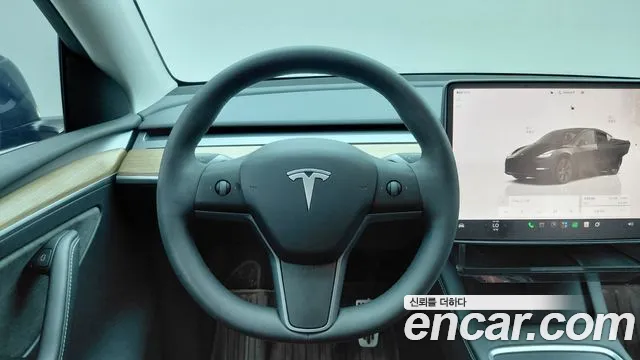Tesla Model Y — Фото автомобиля 8