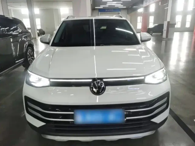 Volkswagen Tharu — Фото автомобиля 2