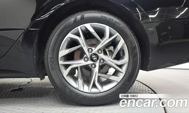 Hyundai Sonata — Фото автомобиля 6