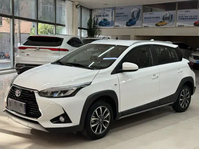 Фотография автомобиля — Toyota YARiS L Zhi Xuan