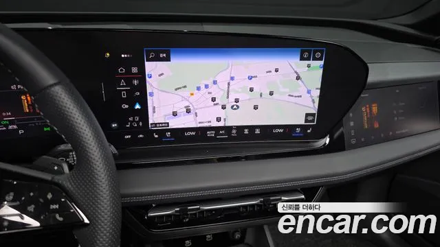 Audi Q6 e-tron — Фото автомобиля 14