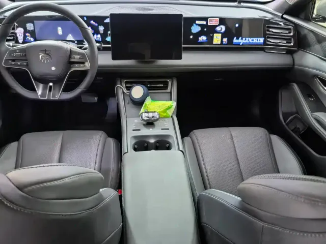 BYD Qin L — Фото автомобиля 8