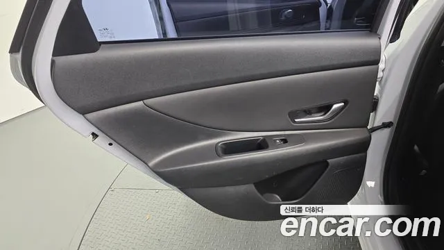 Hyundai AVANTE Avante (CN7) — Фото автомобиля 24