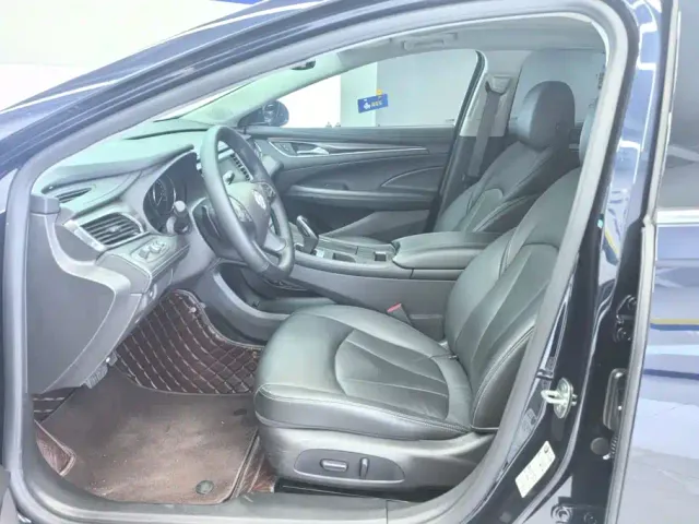 Buick LaCrosse — Фото автомобиля 9
