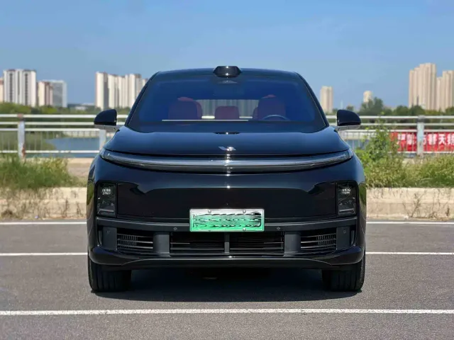 Li Auto L7 — Фото автомобиля 2