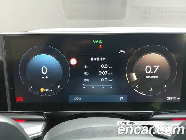 Hyundai Grandeur Grandeur (GN7) 2.5 Бензин 2WD — Фото автомобиля 8