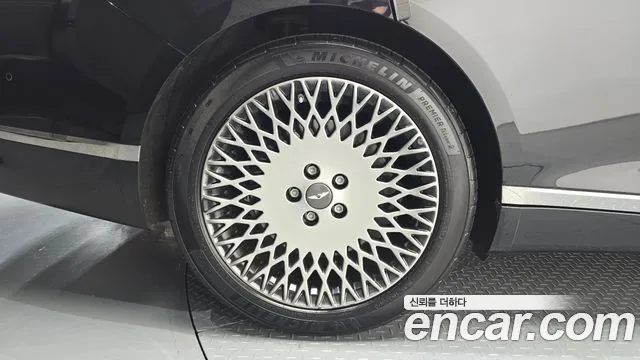 Genesis G80 Бензин 2.5 турбо AWD — Фото автомобиля 5