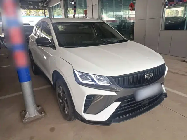 Geely Binyue — Фото автомобиля 3