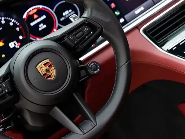 Porsche Panamera — Фото автомобиля 22
