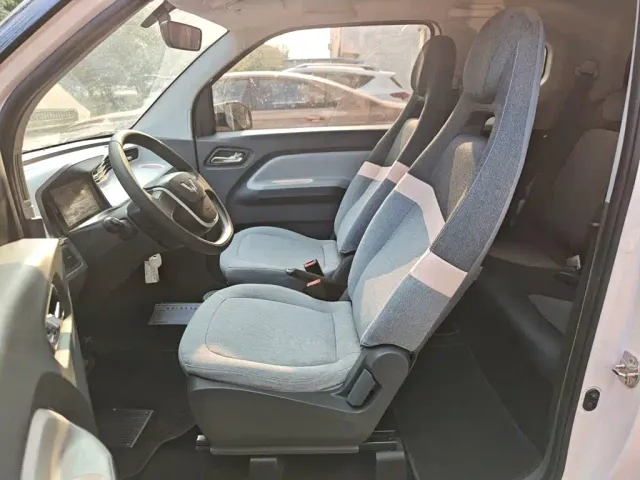Wuling Hongguang Mini EV — Фото автомобиля 14
