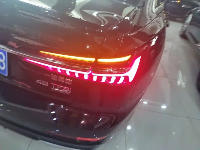 Audi A6L — Фото автомобиля 23
