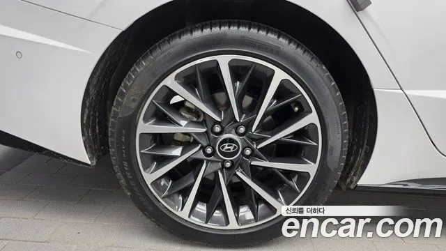 Hyundai Sonata — Фото автомобиля 5