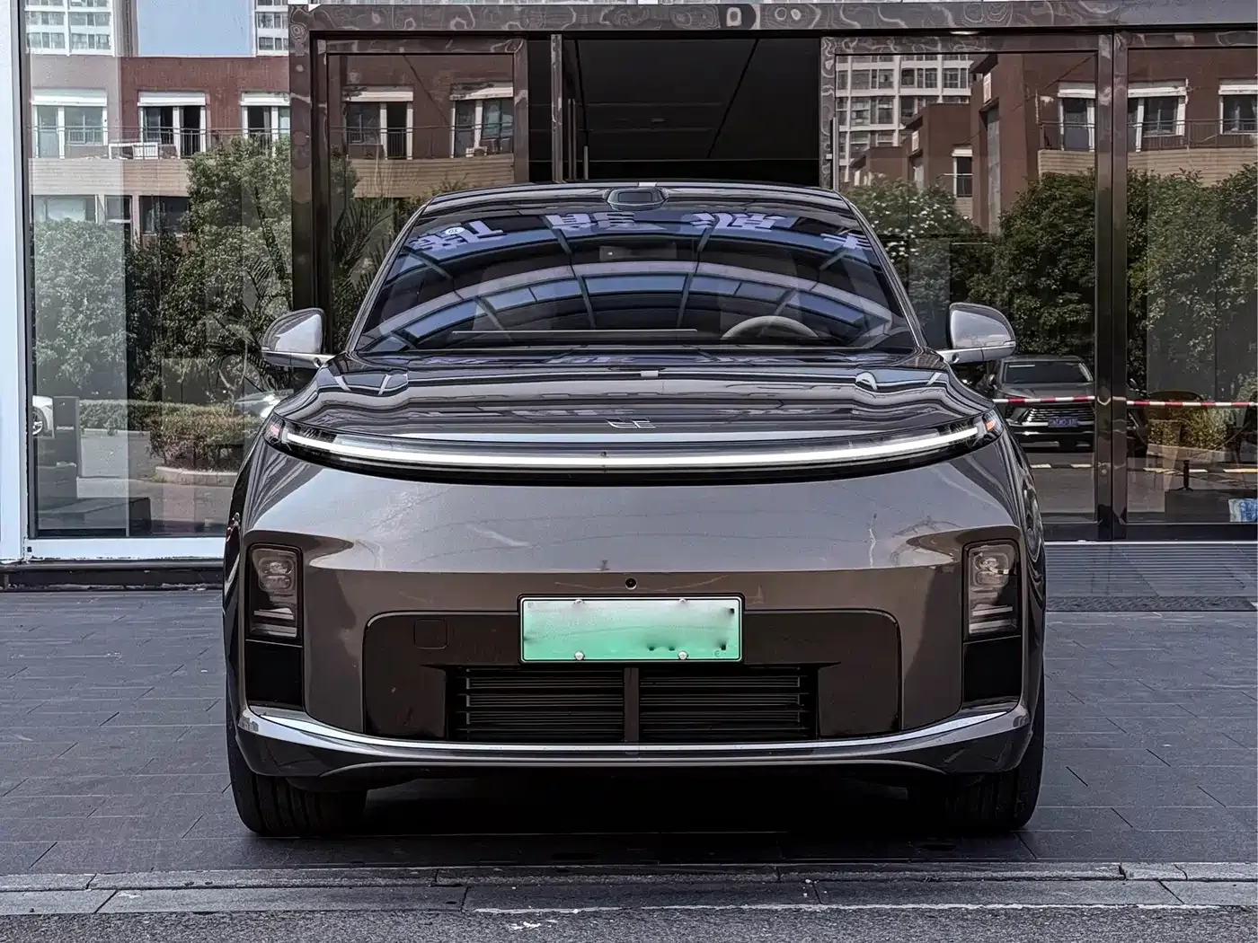 Li Auto Li Xiang L9 — Фото автомобиля 2