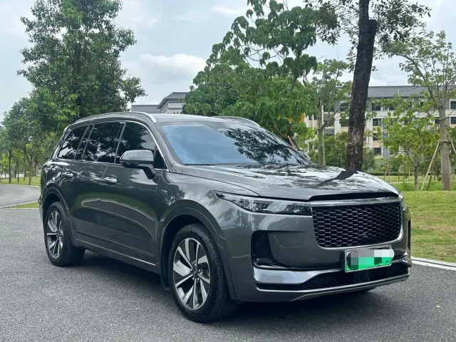 Li Auto ONE — Фото автомобиля 3
