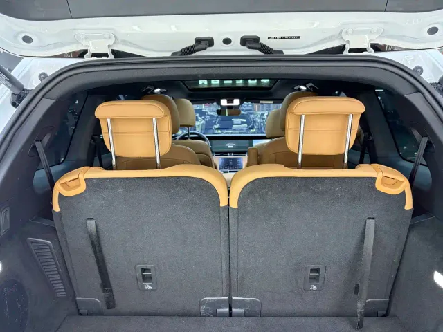 Li Auto ONE — Фото автомобиля 22