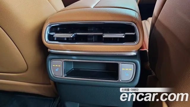 Genesis GV80 2.5T Бензин 2WD — Фото автомобиля 18