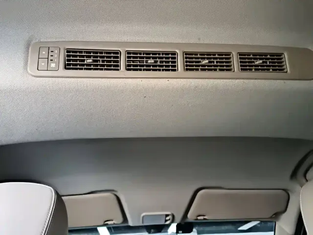 Wuling Hongguang — Фото автомобиля 17
