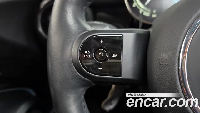 Mini Cooper Cooper Classic Plus — Фото автомобиля 16