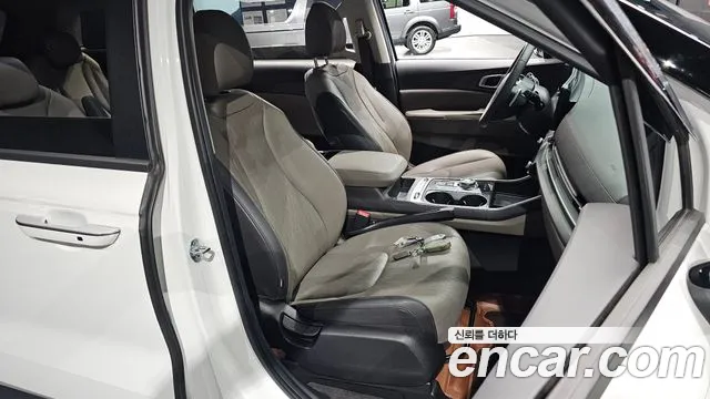 Kia Carnival 4th Gen — Фото автомобиля 16
