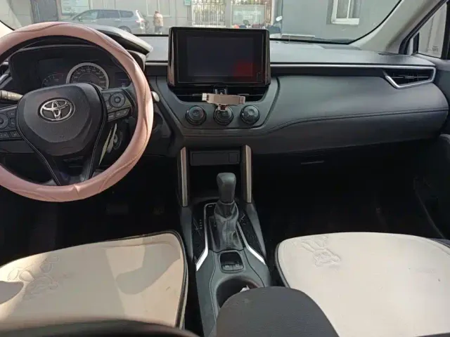 Toyota Corolla Cross — Фото автомобиля 13