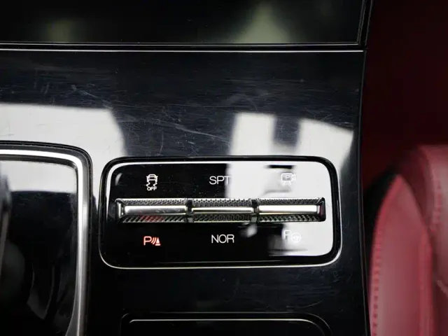 Jetour X70 Plus — Фото автомобиля 10