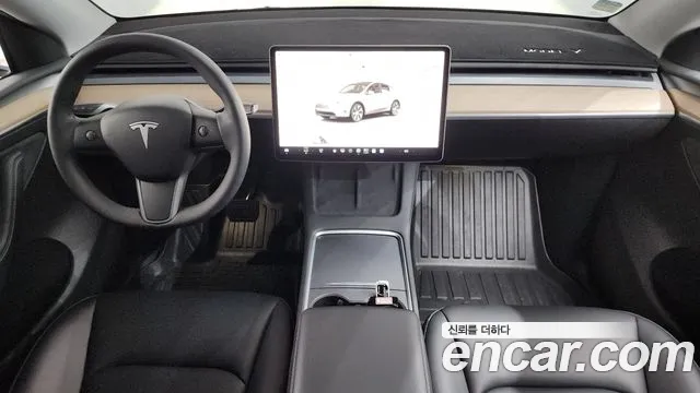 Tesla Model Y — Фото автомобиля 4