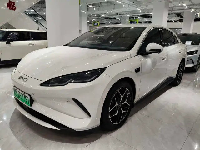 Фотография автомобиля — BYD Seal 06