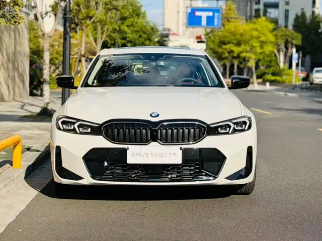 BMW 3 Series — Фото автомобиля 4