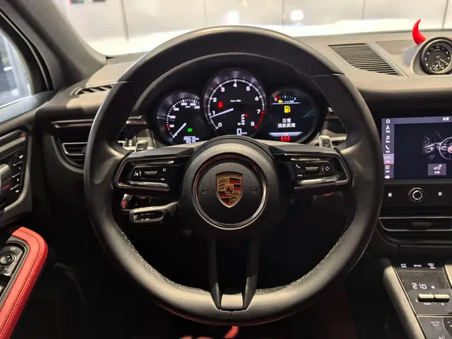 Porsche Macan — Фото автомобиля 4