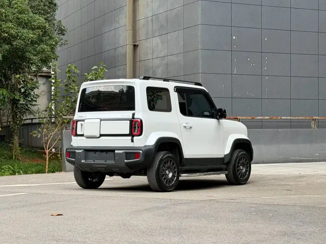 Baojun Yep — Фото автомобиля 7