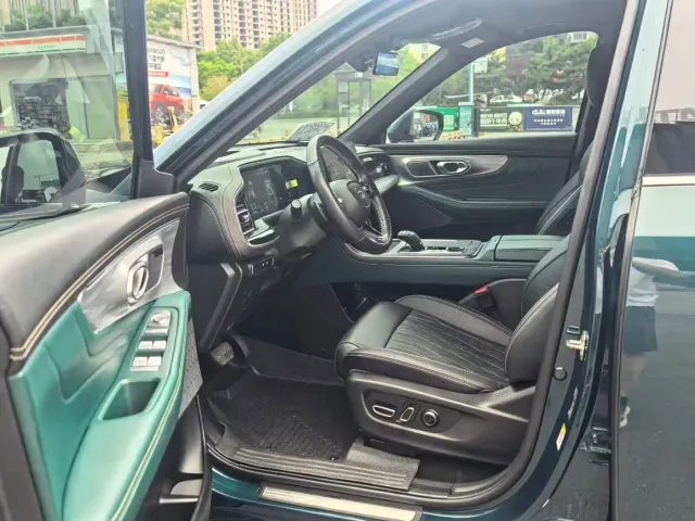 GAC Trumpchi GS8 — Фото автомобиля 4