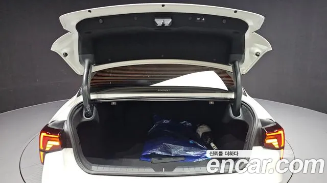 Kia K5 Новый K5 3 поколение — Фото автомобиля 20