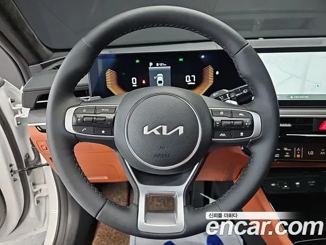 Kia K5 Generation 3 — Фото автомобиля 9