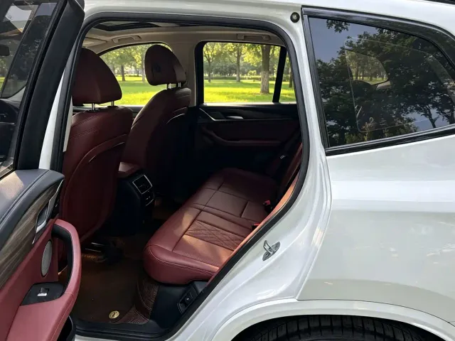 BMW X3 — Фото автомобиля 9
