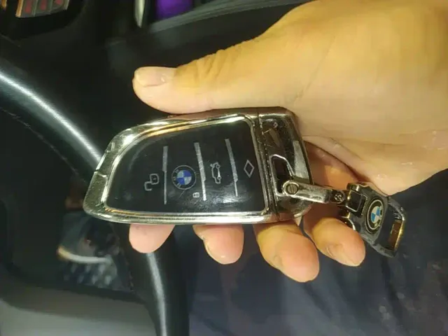 BMW 5 Series — Фото автомобиля 8