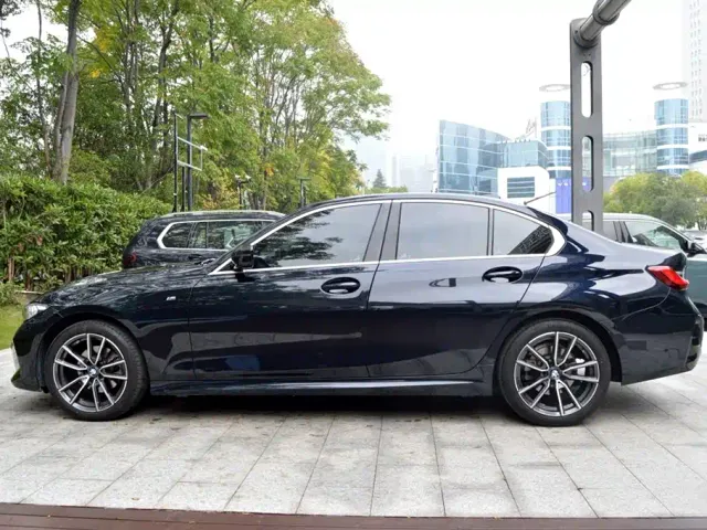 BMW 3 Series — Фото автомобиля 2