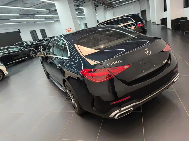 Mercedes-Benz C-Class — Фото автомобиля 6