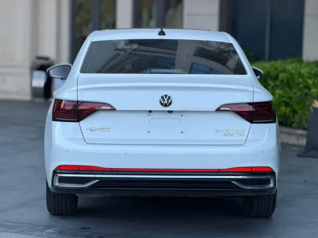 Volkswagen Sagitar — Фото автомобиля 9