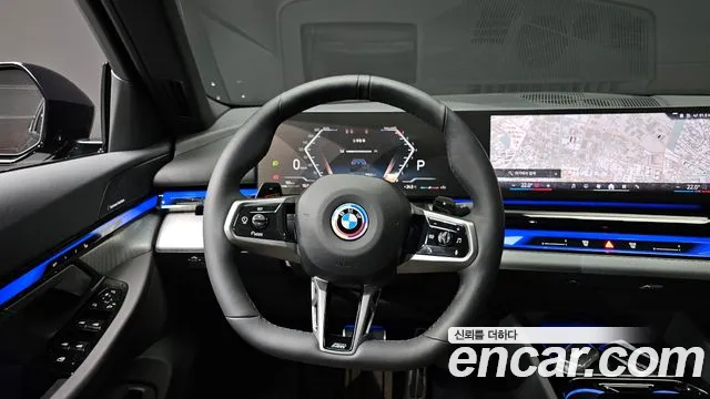 BMW 5 Series G60 — Фото автомобиля 12