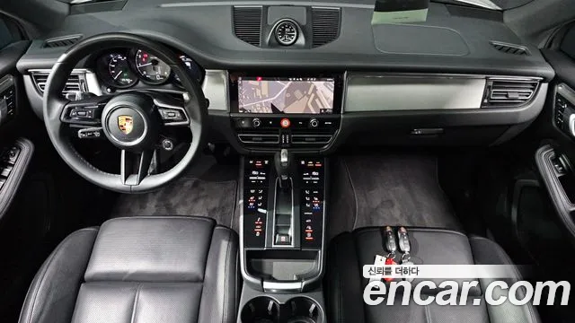Porsche Macan — Фото автомобиля 10